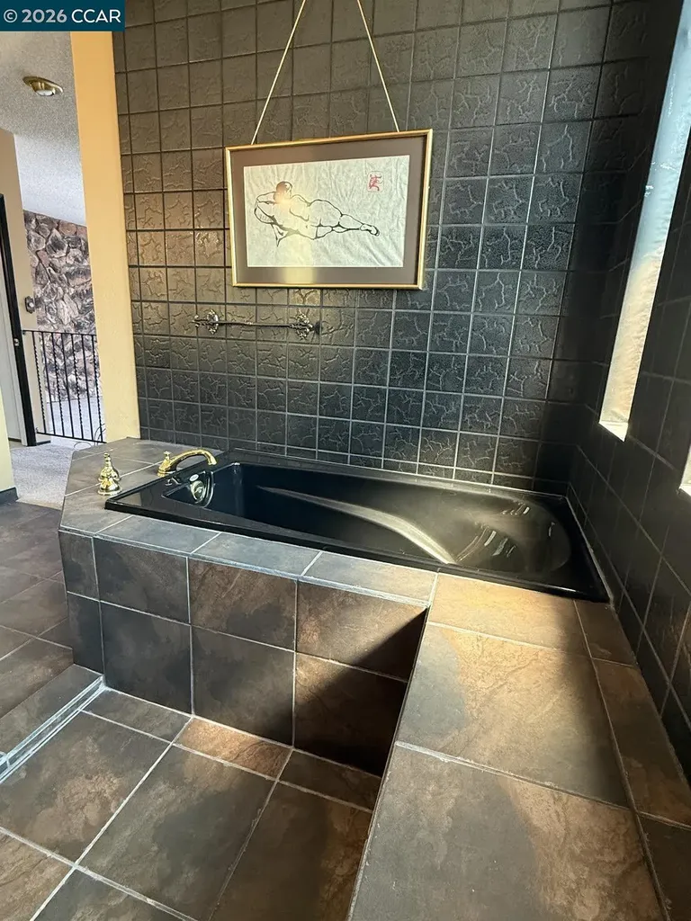 40 Carter Court El Sobrante CA 94803