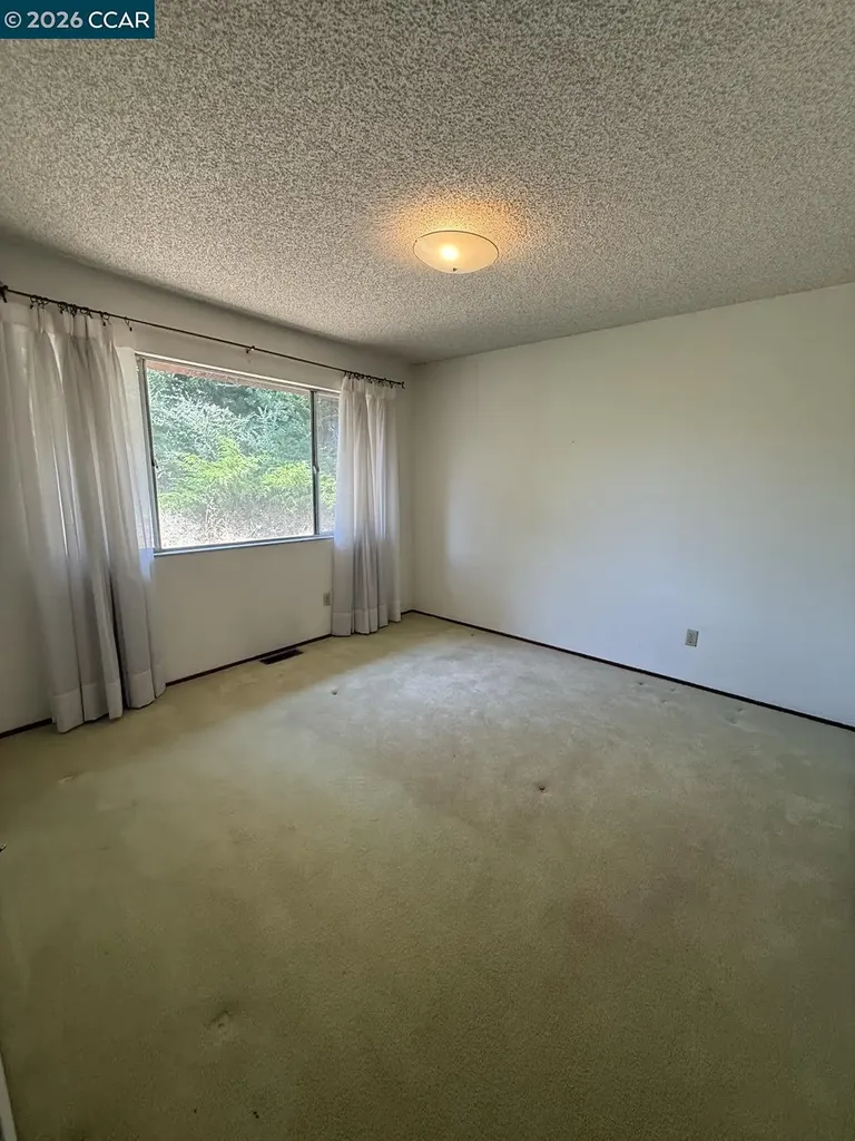 40 Carter Court El Sobrante CA 94803