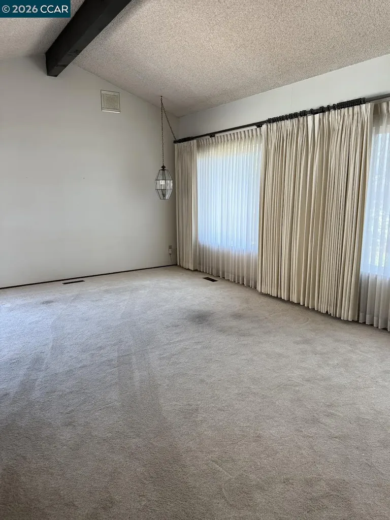 40 Carter Court El Sobrante CA 94803