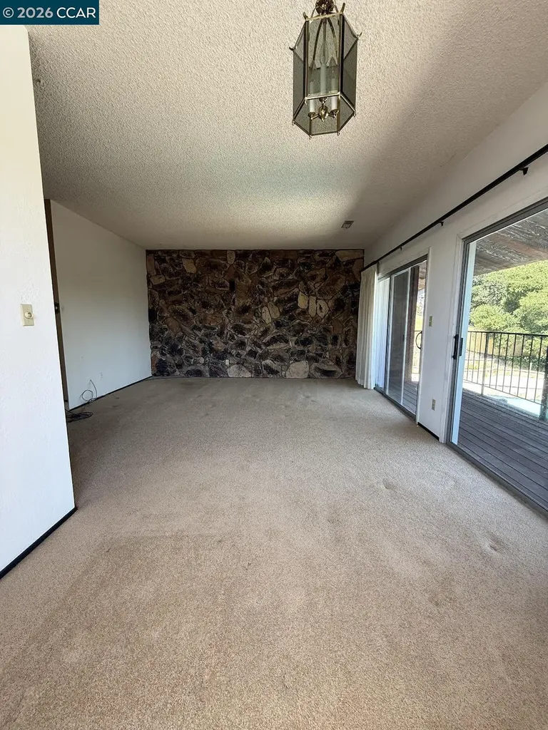 40 Carter Court El Sobrante CA 94803
