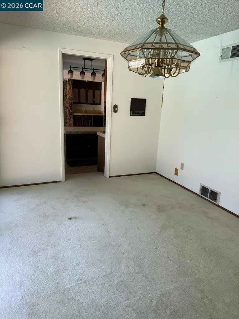 40 Carter Court El Sobrante CA 94803