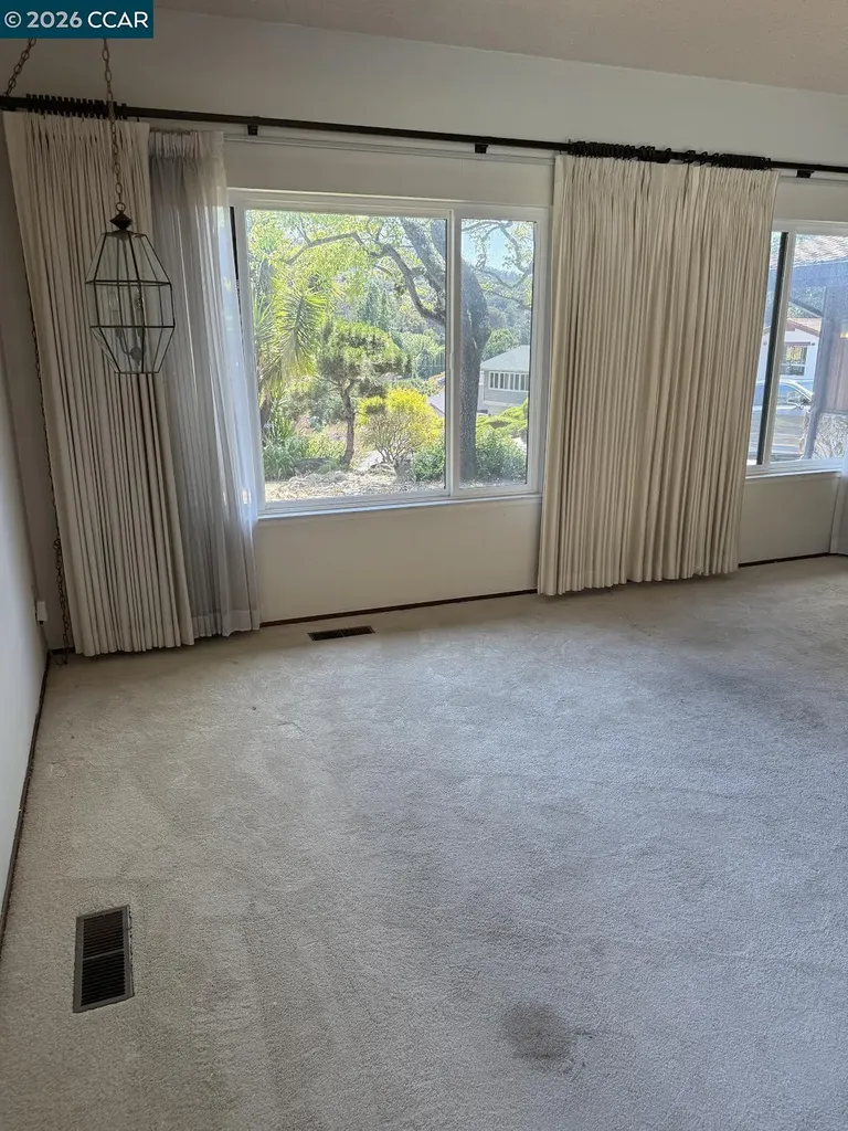 40 Carter Court El Sobrante CA 94803