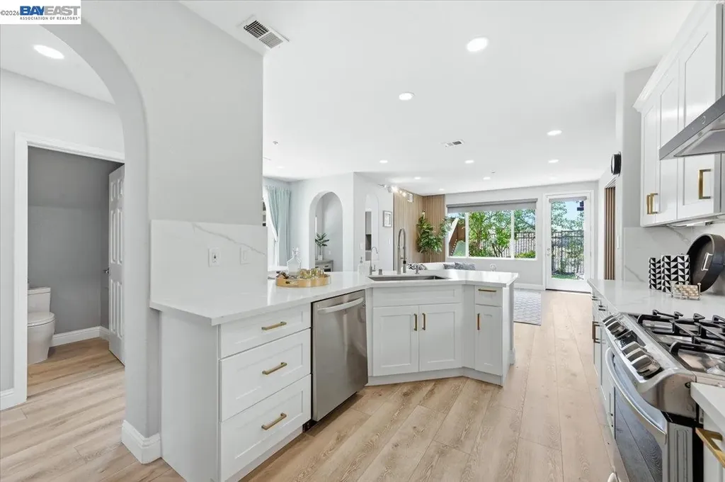 5688 Cedar Crest Dublin CA 94568