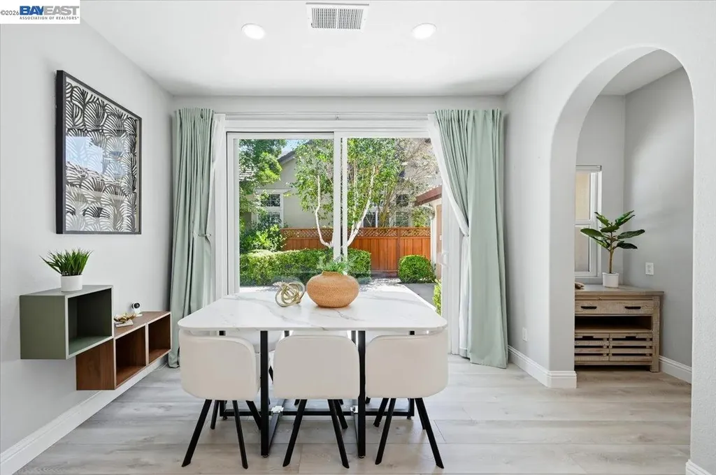 5688 Cedar Crest Dublin CA 94568