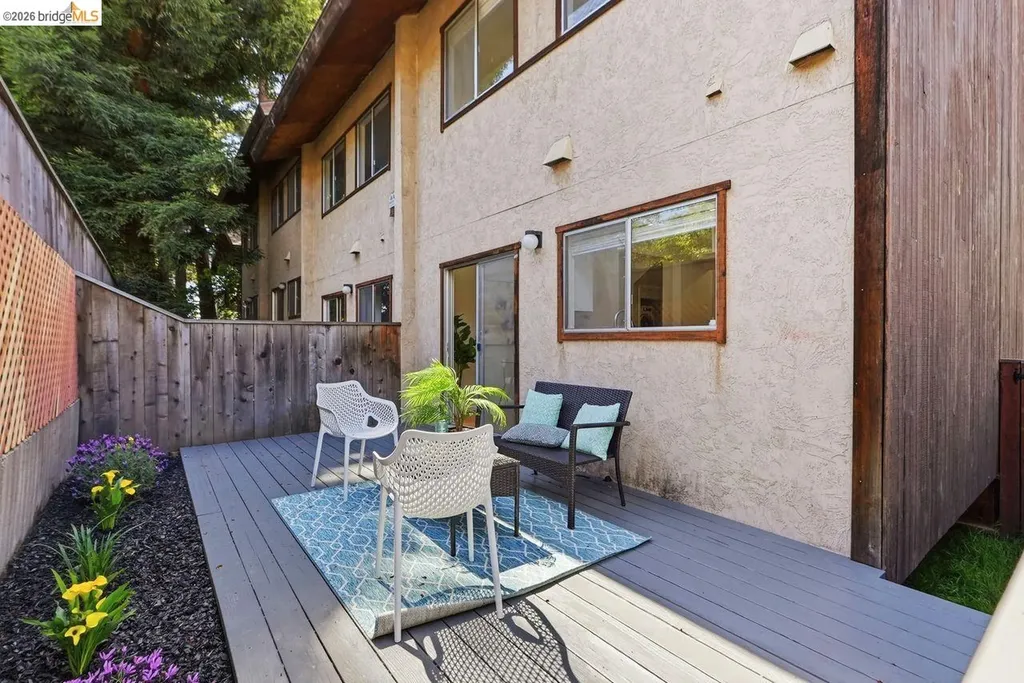 3800 Maybelle Avenue Oakland CA 94619