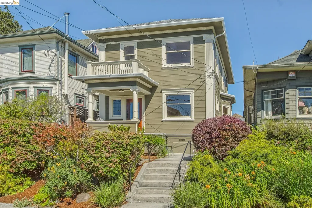 4130 Gilbert Street Oakland CA 94611