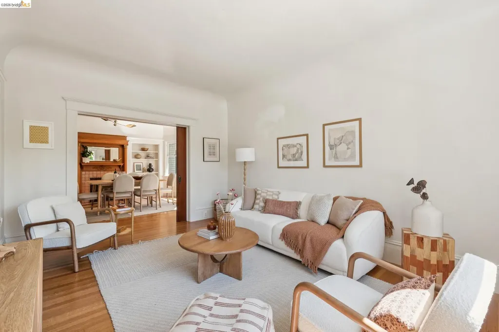 4130 Gilbert Street Oakland CA 94611