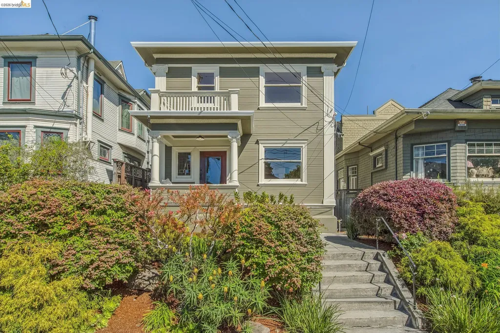 4130 Gilbert Street Oakland CA 94611