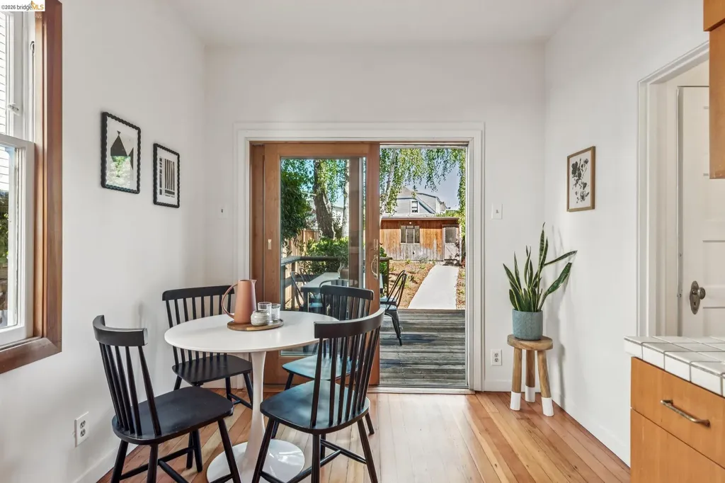 4130 Gilbert Street Oakland CA 94611