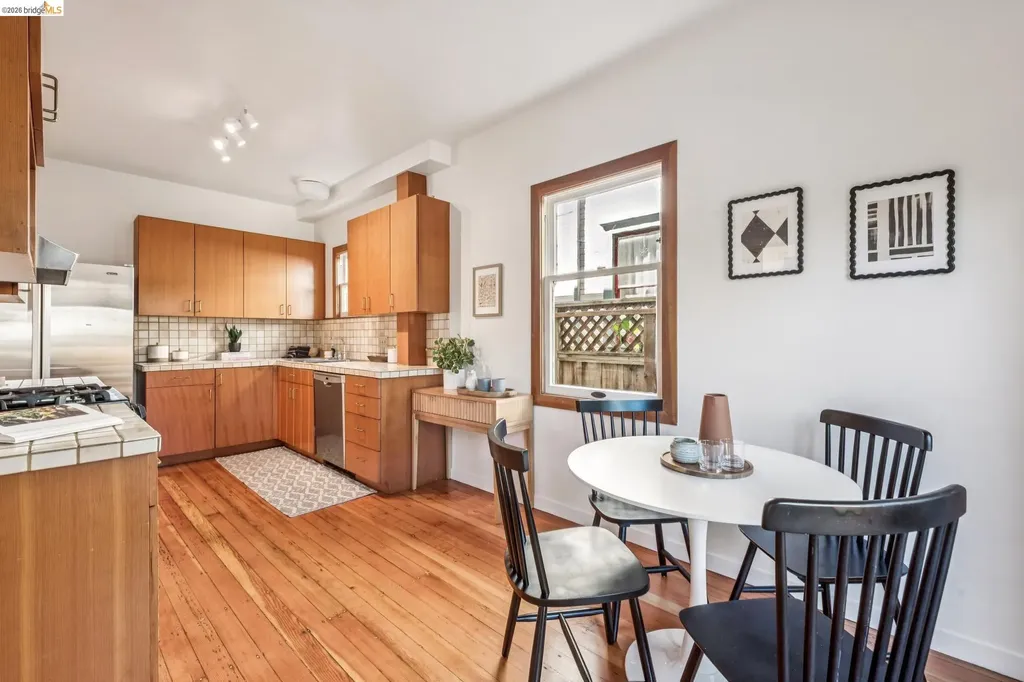 4130 Gilbert Street Oakland CA 94611