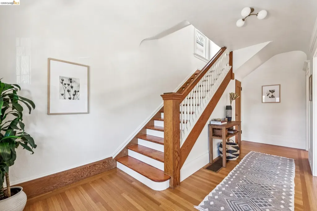 4130 Gilbert Street Oakland CA 94611