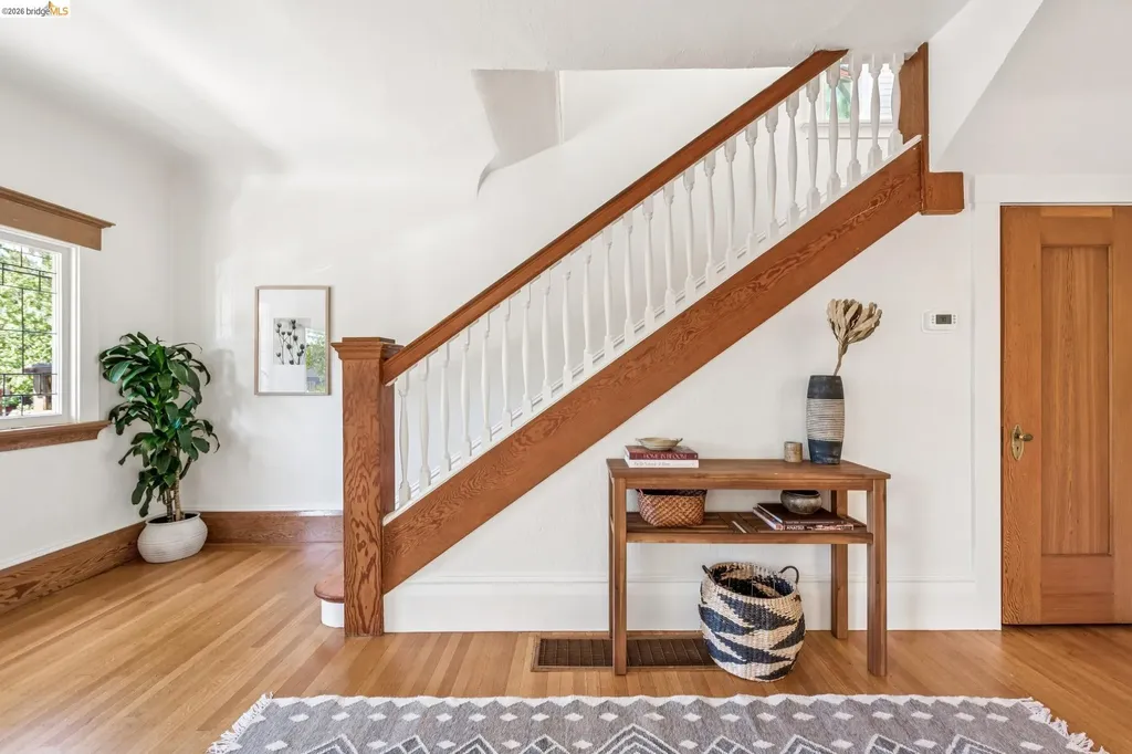 4130 Gilbert Street Oakland CA 94611