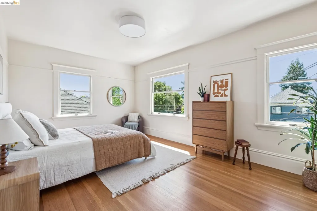 4130 Gilbert Street Oakland CA 94611