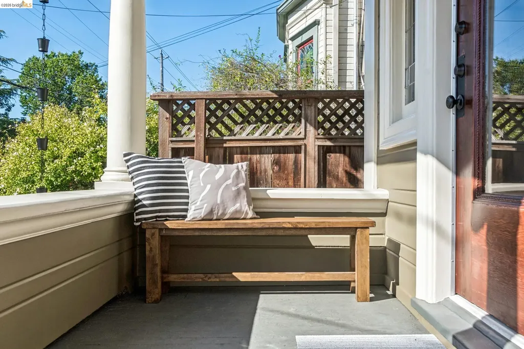 4130 Gilbert Street Oakland CA 94611