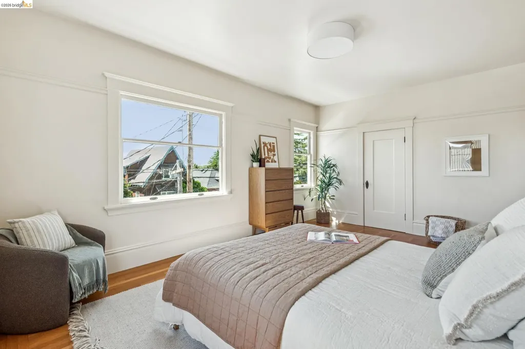 4130 Gilbert Street Oakland CA 94611