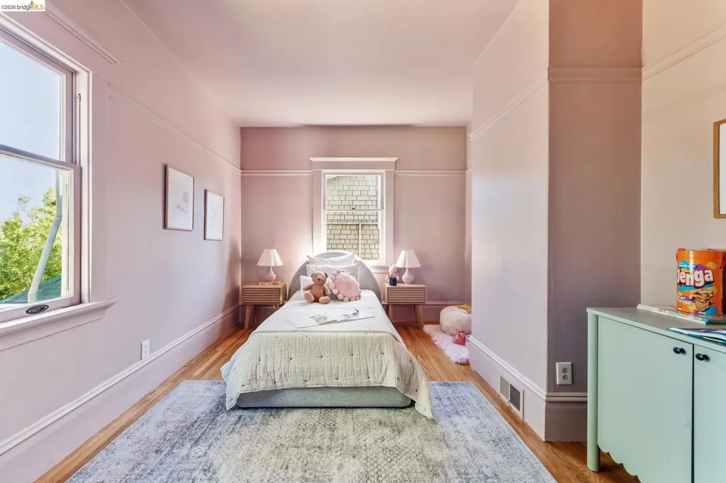 4130 Gilbert Street Oakland CA 94611
