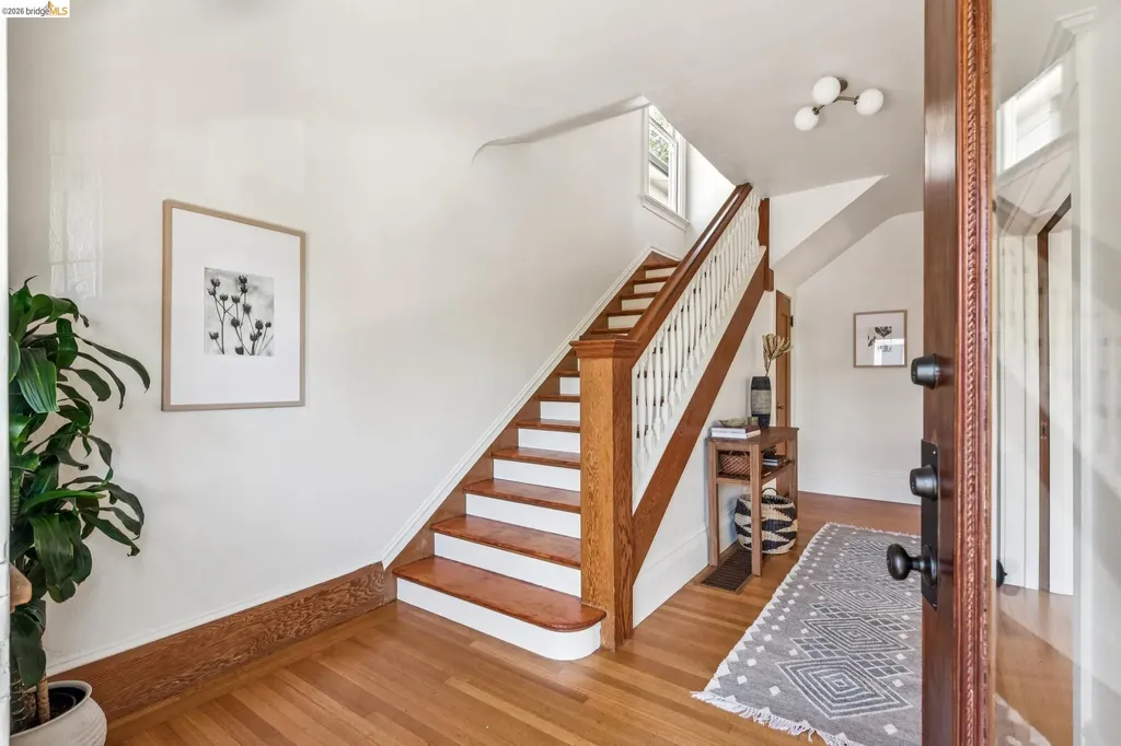 4130 Gilbert Street Oakland CA 94611