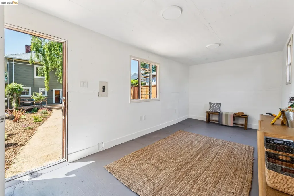 4130 Gilbert Street Oakland CA 94611