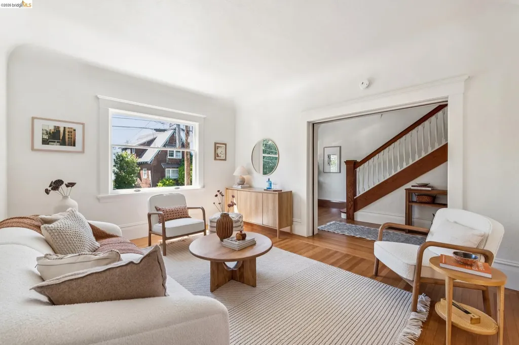 4130 Gilbert Street Oakland CA 94611