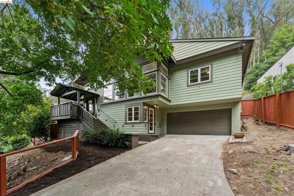 6611 Pinehaven Road Oakland CA 94611