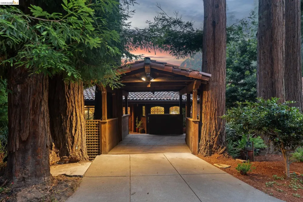 1090 Cragmont Avenue Berkeley CA 94708