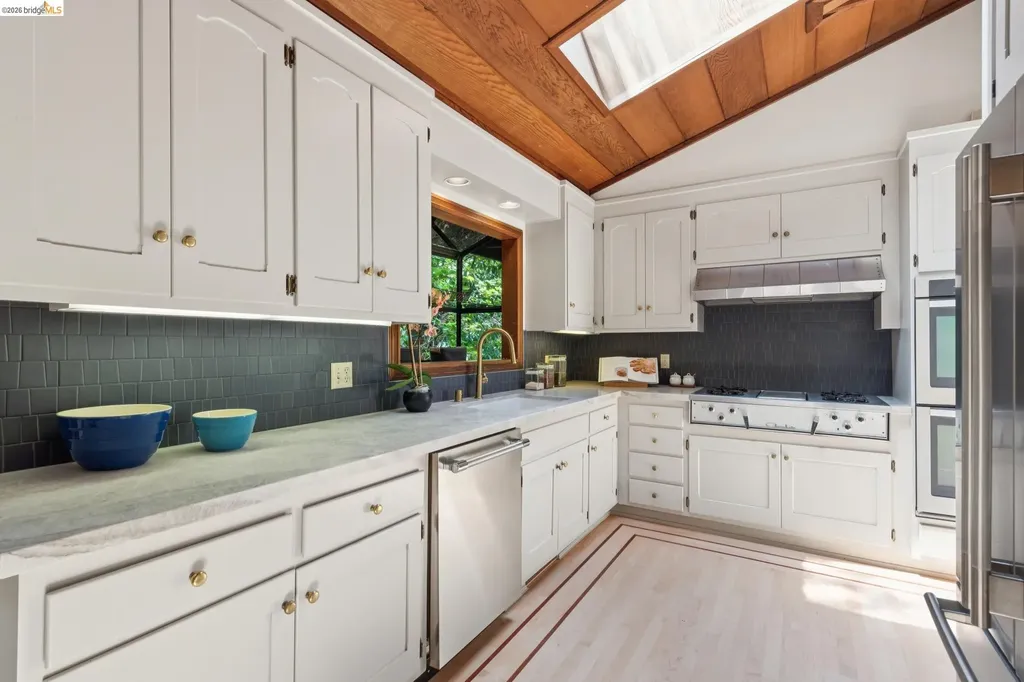 1090 Cragmont Avenue Berkeley CA 94708