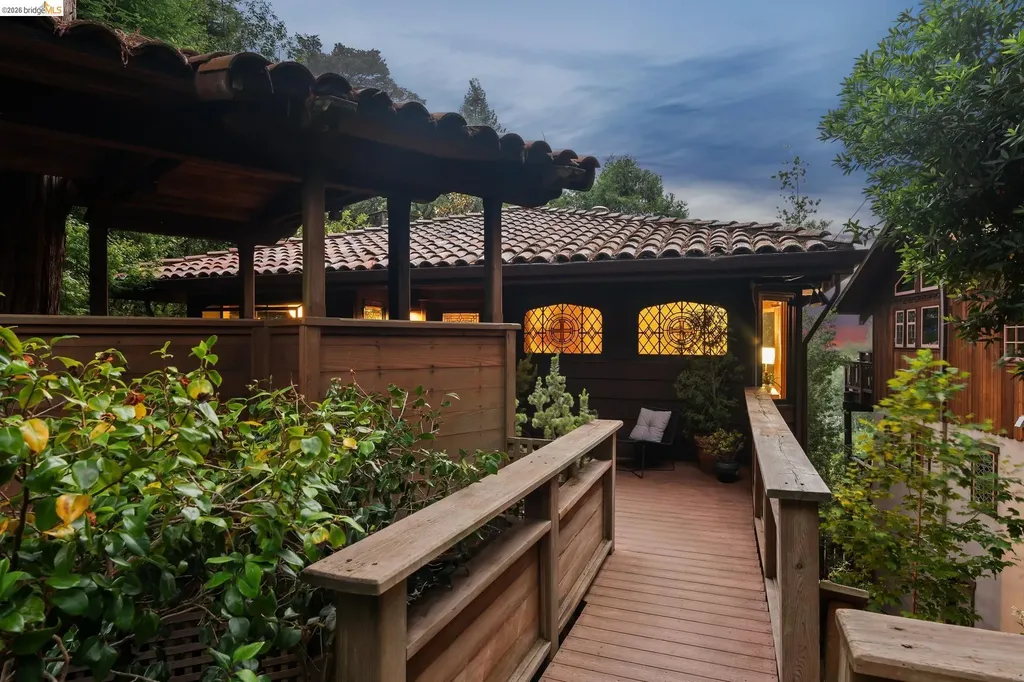 1090 Cragmont Avenue Berkeley CA 94708