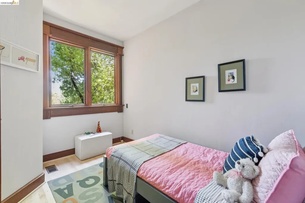 1090 Cragmont Avenue Berkeley CA 94708