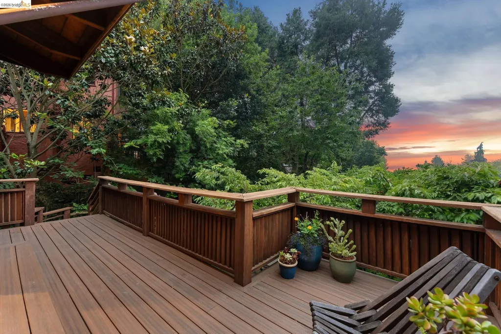 1090 Cragmont Avenue Berkeley CA 94708