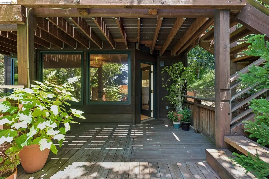1090 Cragmont Avenue Berkeley CA 94708