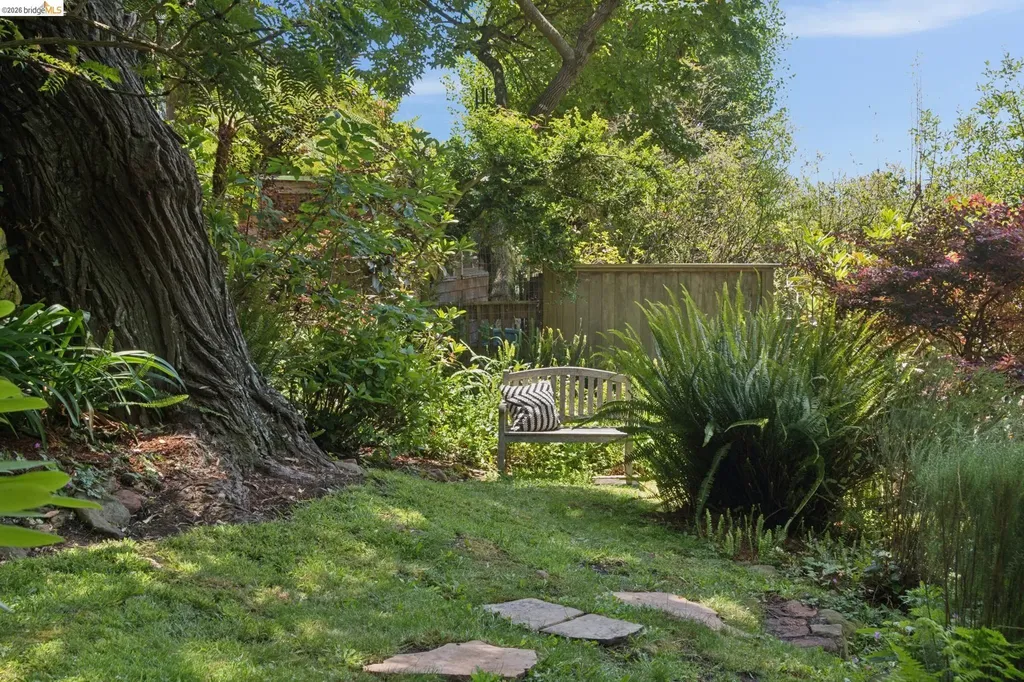 1090 Cragmont Avenue Berkeley CA 94708
