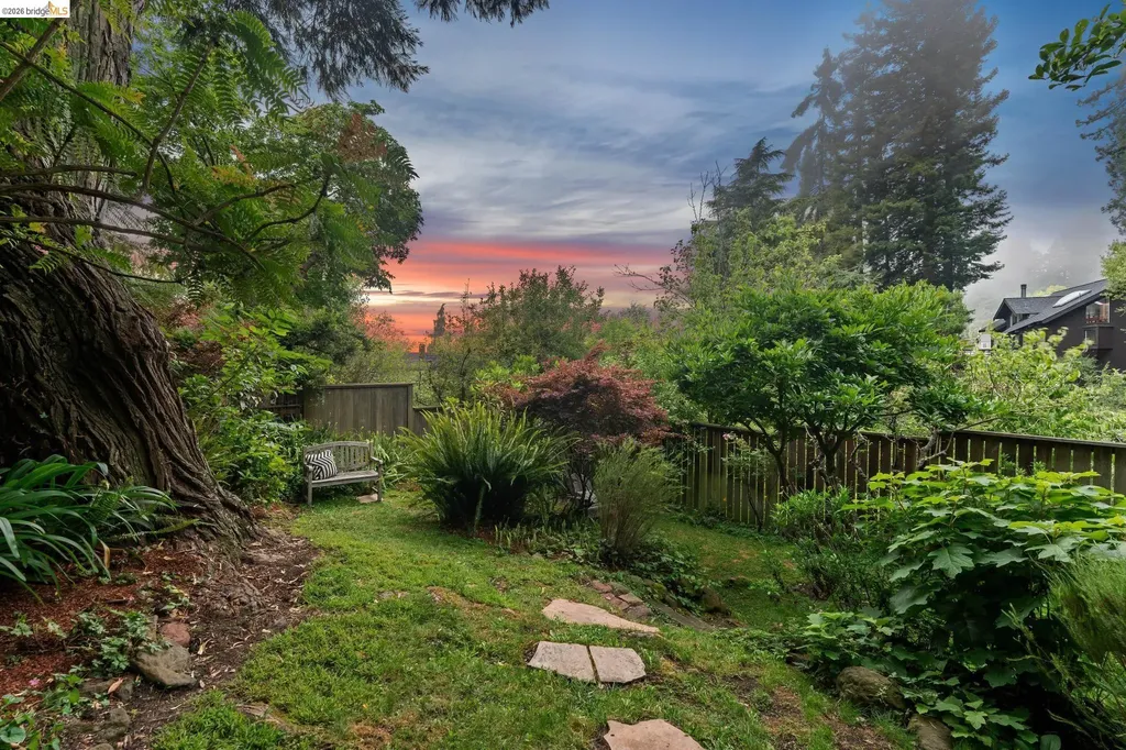 1090 Cragmont Avenue Berkeley CA 94708