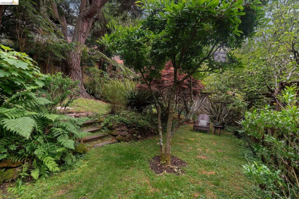 1090 Cragmont Avenue Berkeley CA 94708