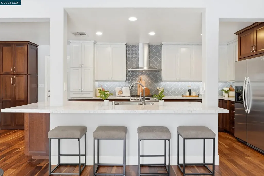 112 Mont St Michel Way Martinez CA 94553