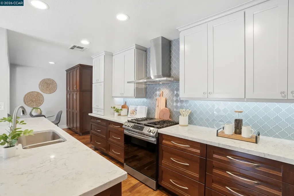 112 Mont St Michel Way Martinez CA 94553