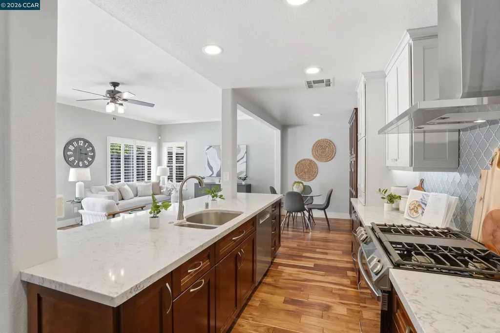 112 Mont St Michel Way Martinez CA 94553