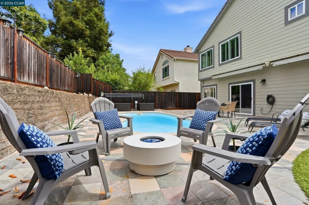 112 Mont St Michel Way Martinez CA 94553