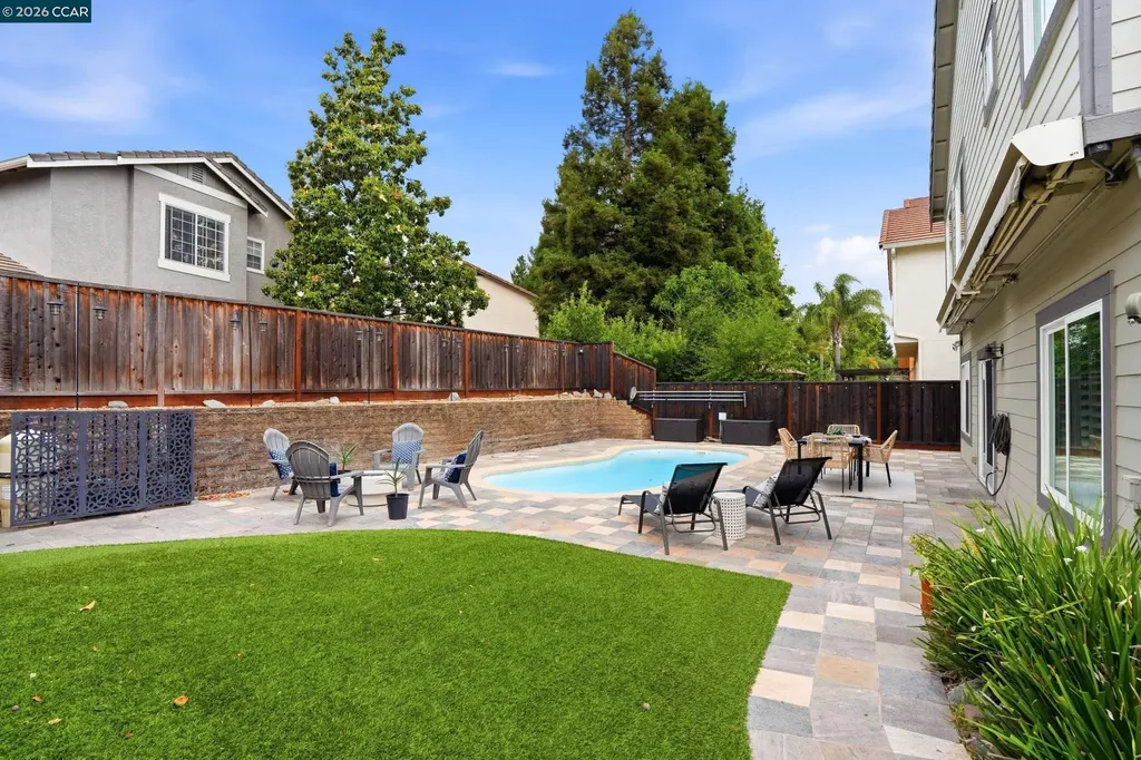 112 Mont St Michel Way Martinez CA 94553