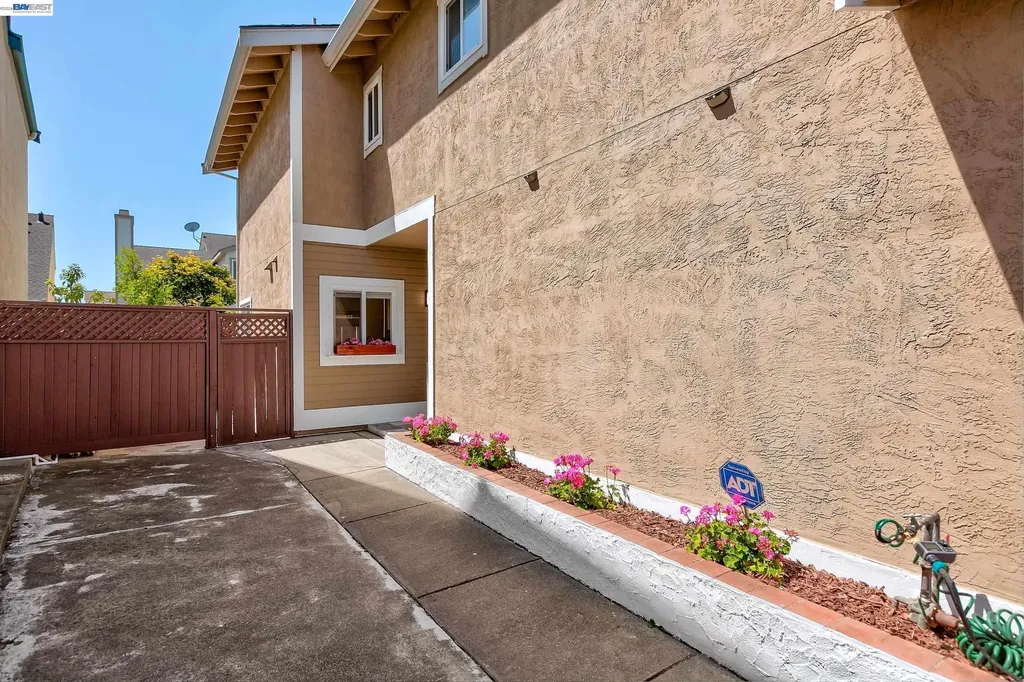 5440 Twilight Common Fremont CA 94555