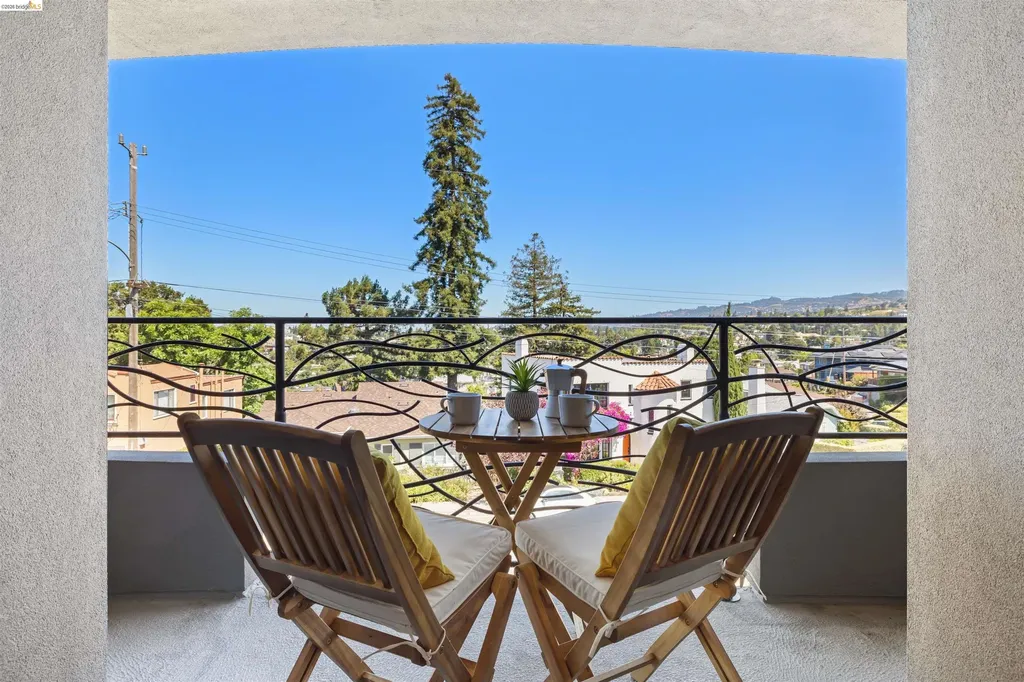 743 Calmar Oakland CA 94610