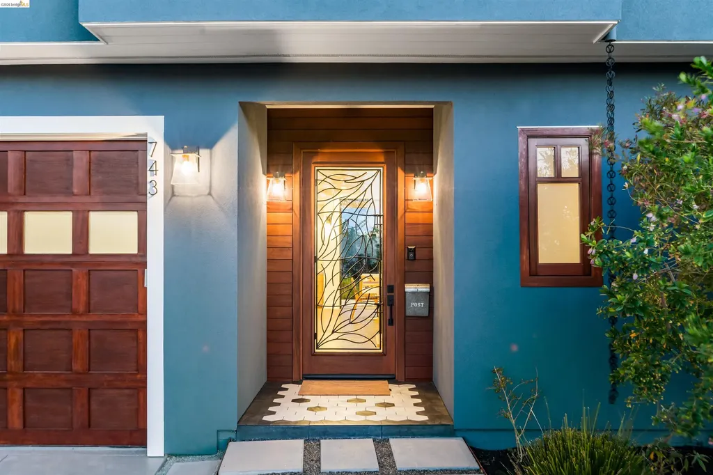 743 Calmar Oakland CA 94610