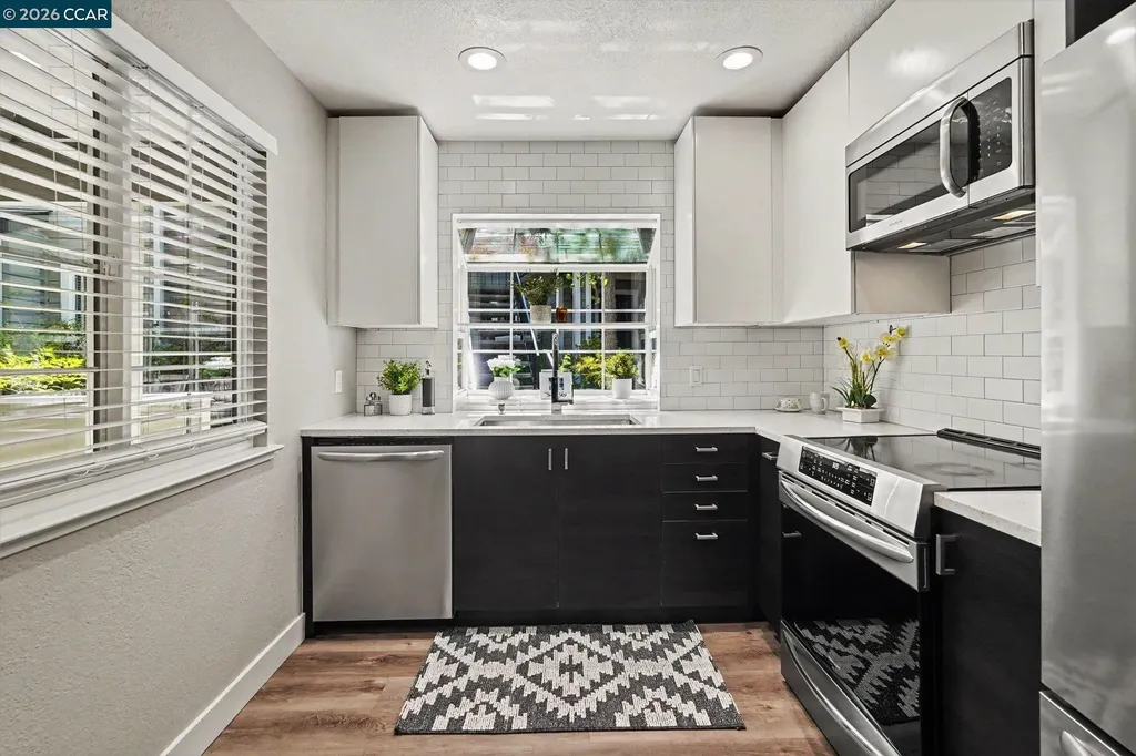 485 Canyon Oaks Drive Oakland CA 94605