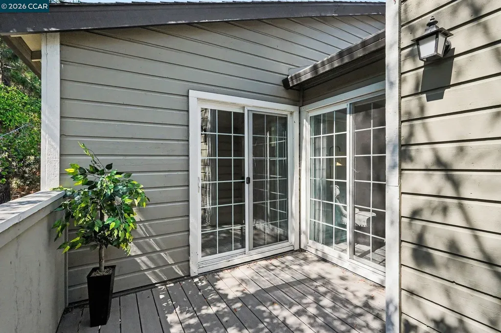 485 Canyon Oaks Drive Oakland CA 94605