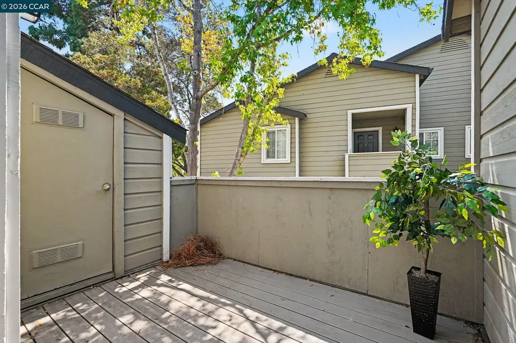 485 Canyon Oaks Drive Oakland CA 94605