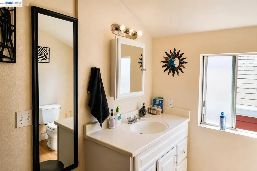 3338 San Leandro Street Oakland CA 94601