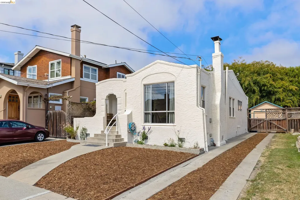 1035 Pomona Avenue Albany CA 94706