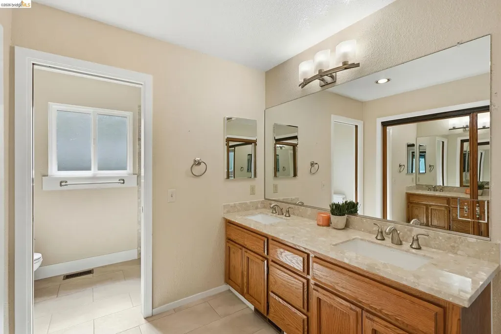 1794 Seal Way Discovery Bay CA 94505