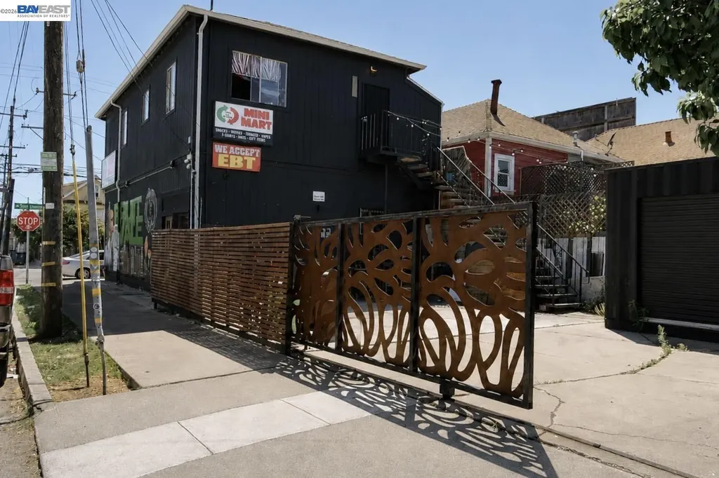 3338 San Leandro Street Oakland CA 94601