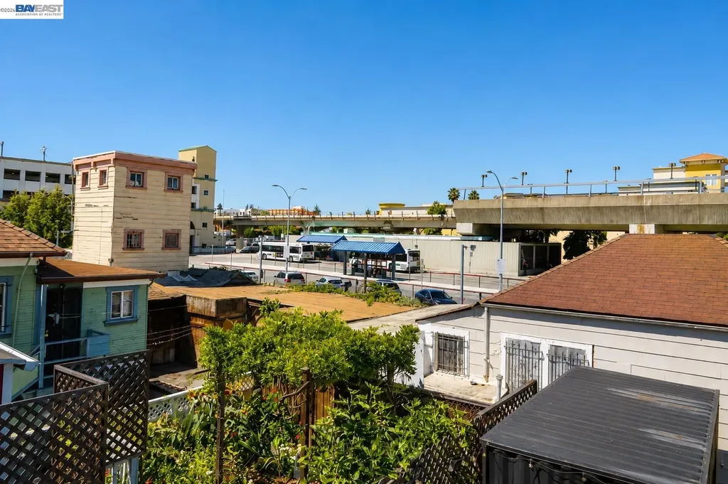 3338 San Leandro Street Oakland CA 94601