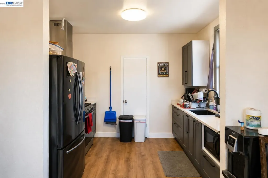 3338 San Leandro Street Oakland CA 94601